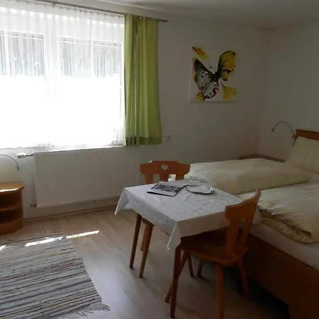فندق مبيت وإفطار Gaestehaus Waltraud Stelzl Arnfels