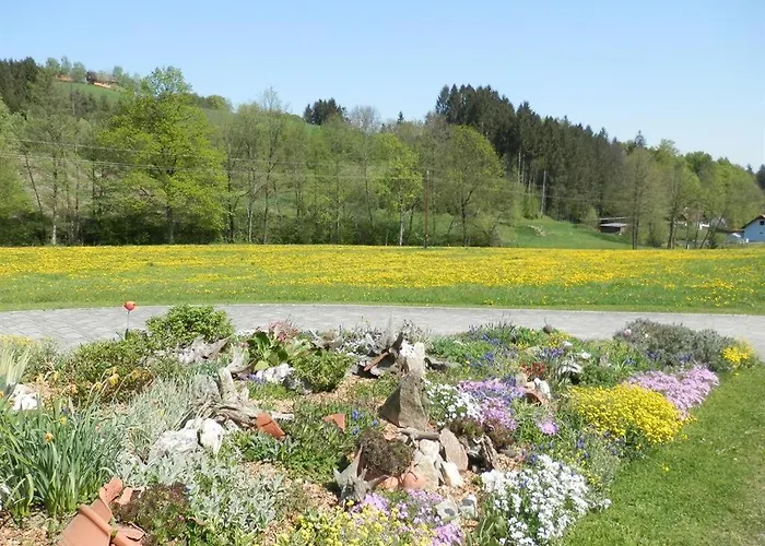 Gaestehaus Waltraud Stelzl Bed & Breakfast Arnfels